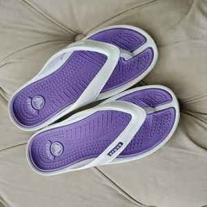 Crocs white and purple flip flops 9